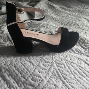 Women’s Black Block Heel Ankle-Strap Sandal